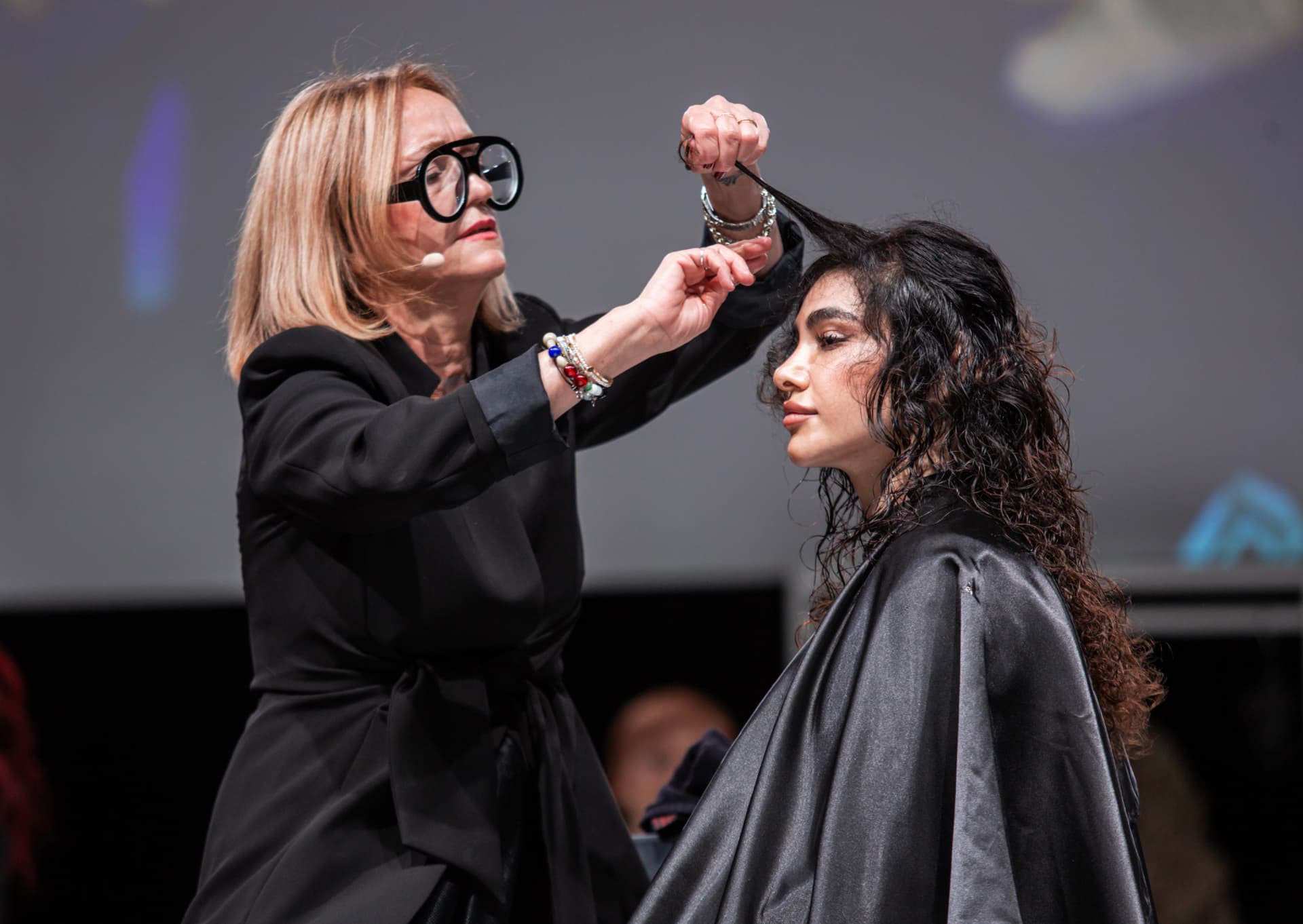 Styling von Femy Malekian auf der Bühne